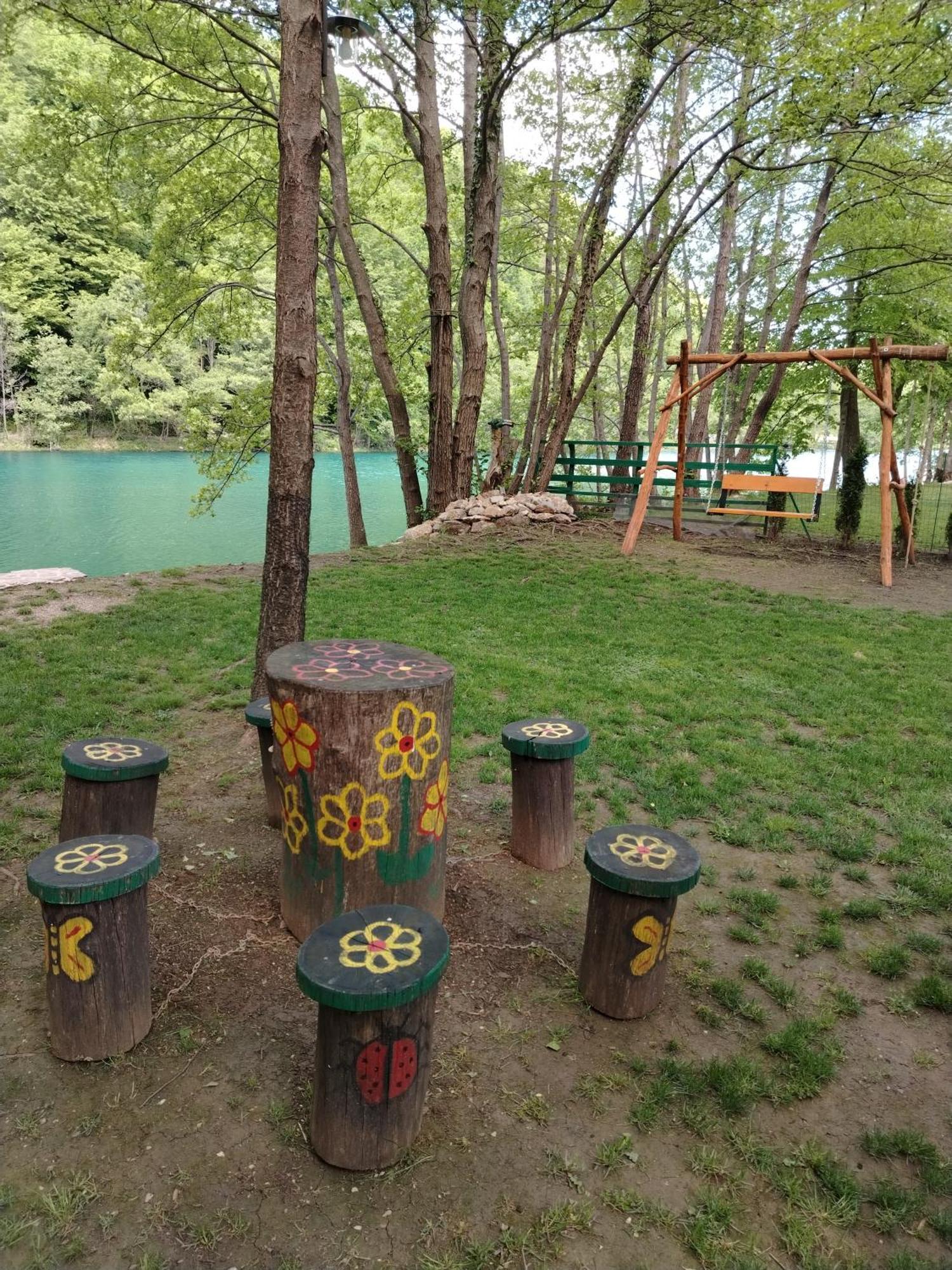 Vikendica Raj Hébergement de vacances *